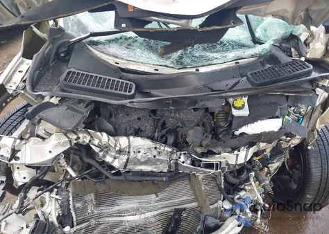 2017 Ford Escape Titanium из США, поврежденный, VIN 1FMCU9J96HUD18207